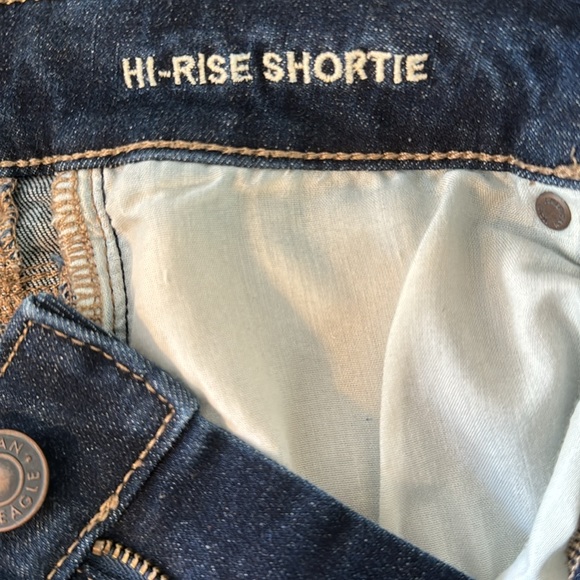 American Eagle Hi-Rise Shortie Jean Shorts - Picture 4 of 5